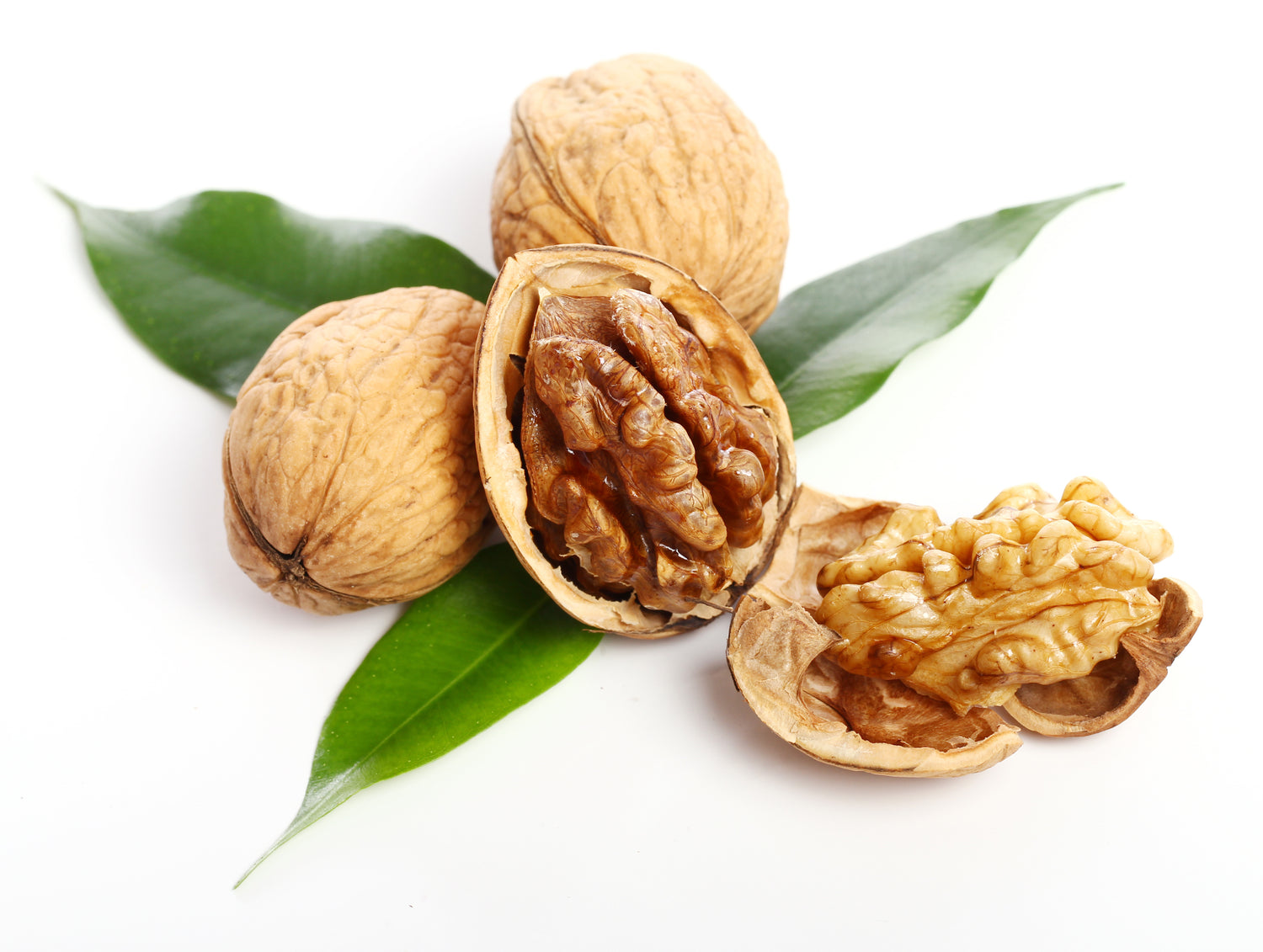 Revealing the Natural Beauty Secret: The Incredible Benefits of Walnuts for Skin